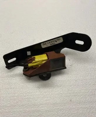 Volkswagen Golf IV Airbag deployment crash/impact sensor 1C0909606