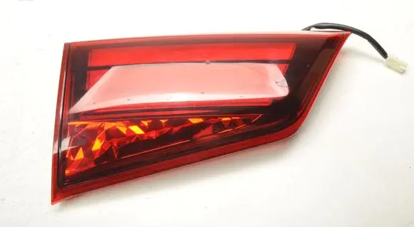 Mitsubishi Outlander Tailgate rear/tail lights