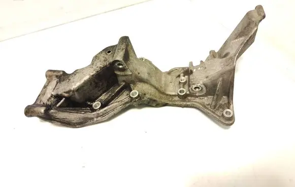Volvo V60 Generator/alternator bracket 31367268