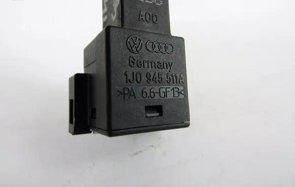 Volkswagen Golf IV Brake pedal sensor switch 1J0945511A