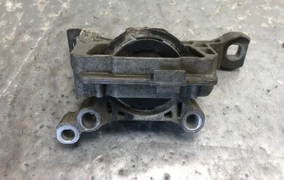 Ford Kuga II Engine mount bracket CV616F012GA CV61-6F012-GA