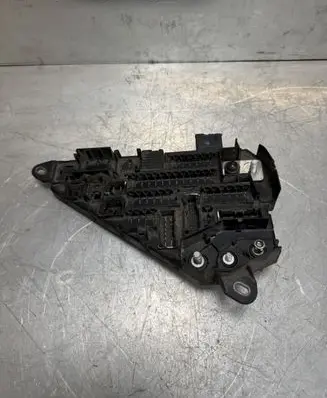 BMW 5 E60 E61 Fuse box set 906588