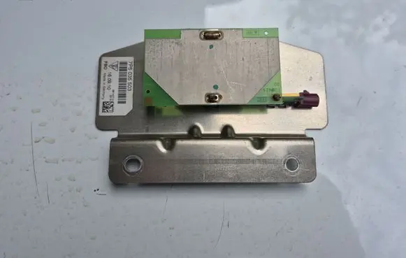 Porsche Cayenne (92A) Aerial antenna amplifier 7P5035503