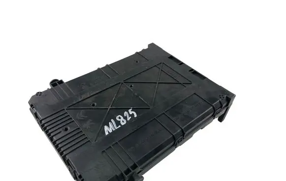 Peugeot 208 I Fuse box set 9819850080