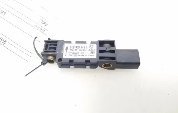 Audi A4 S4 B6 8E 8H Airbag deployment crash/impact sensor 8E0959643E