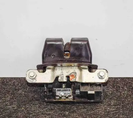 Ford Fiesta Tailgate/trunk/boot lock/catch/latch 8A61A442A66BD