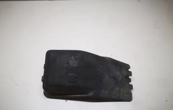Volvo S80 Fuse box cover 