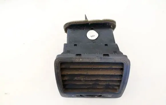 Volkswagen Golf V Dash center air vent grill 1k0819709 1k0819703