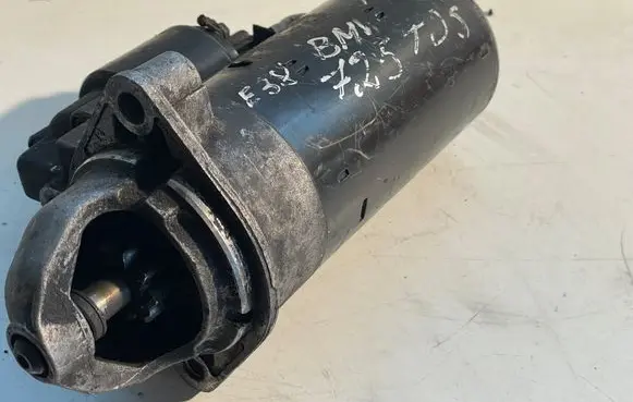 BMW 7 E38 Starter motor