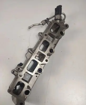 Volkswagen PASSAT B6 Fuel main line pipe GK284AH8DE