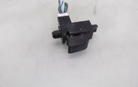Nissan Primera Electric window control switch 25411AV600