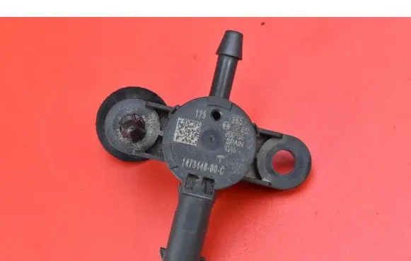 Tesla Model S Sensor 1473448-00-C