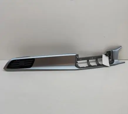 Dashboard glove box trim