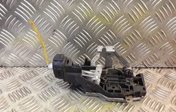 Mercedes-Benz A W168 Coupe door lock (next to the handle) A1687202135 1687202135