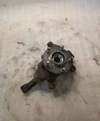 Infiniti FX Front wheel hub 