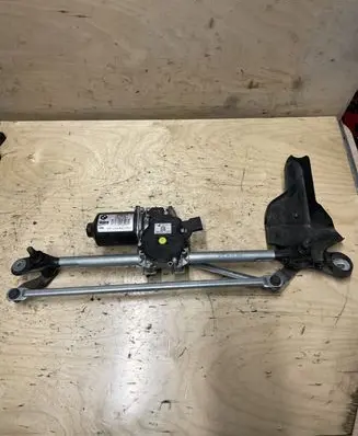 BMW X3 E83 Front wiper linkage and motor 7260489 726750403 7267504