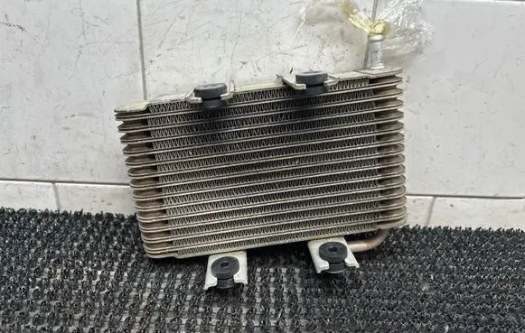 Engine oil radiator