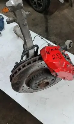 Mercedes-Benz GLC X253 C253 Front wheel hub spindle knuckle