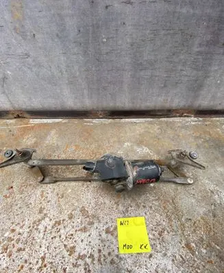 Mazda 6 Front wiper linkage and motor 2002390