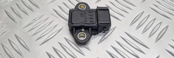 Mitsubishi Carisma Ignition amplifier control unit J5T60572A