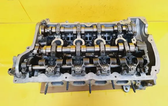 Mini One - Cooper Clubman R55 Engine head V753354980R