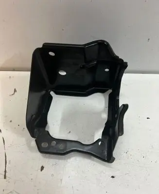 Nissan Qashqai Fuel filter bracket/mount holder 