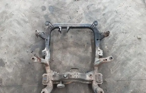 Opel Astra H Front subframe