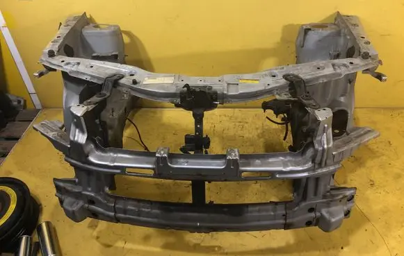 Chevrolet Captiva Radiator support slam panel