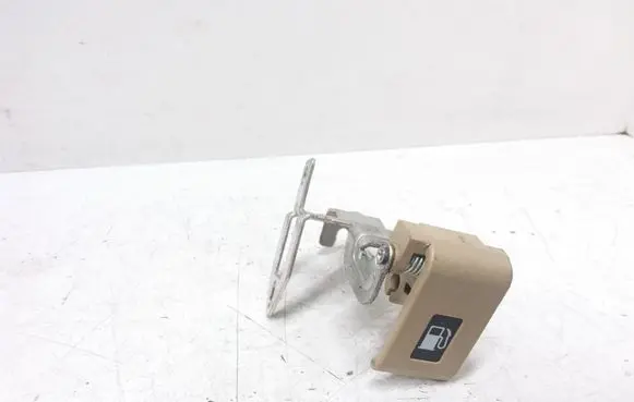 Honda CR-V Fuel tank opening switch 