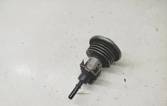 Volkswagen Crafter AdBlue injector 9064900913
