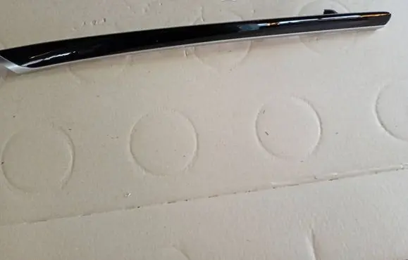 Audi A5 8T 8F Front door trim bar 0701299018