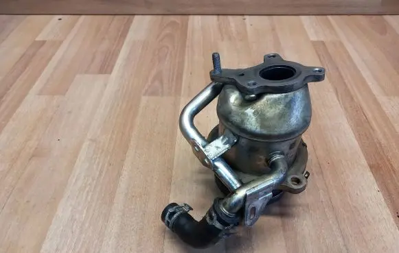 Renault Scenic IV - Grand scenic IV EGR valve cooler 147357337R
