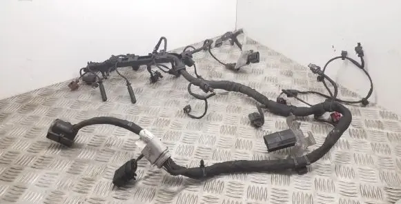 Seat Leon (5F) Engine installation wiring loom 04L972627R