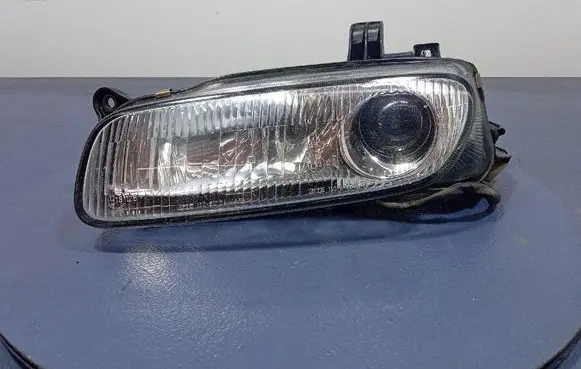 Mazda 323 F Headlight/headlamp 11061708