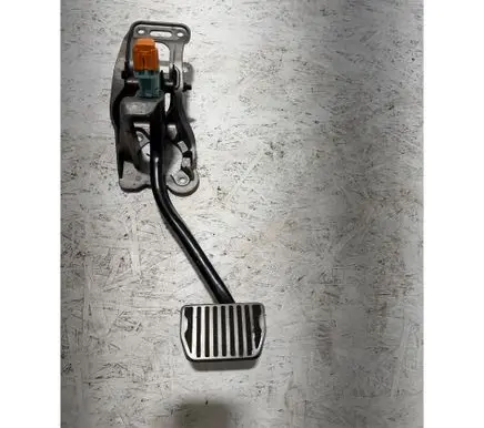 Land Rover Range Rover Velar Brake pedal HK8M2450AE 15261M05