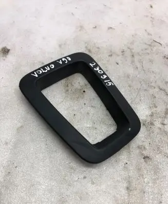 Volvo S90, V90 Other sill/pillar trim element 39824845