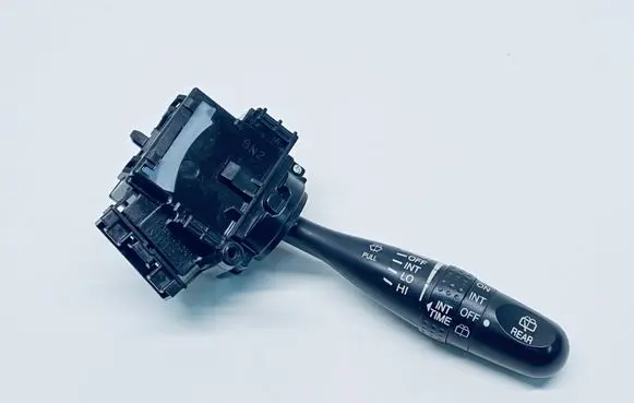 Suzuki Swift I Wiper control stalk 3731062JA0