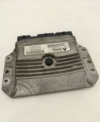Renault Megane II Engine control unit/module 8200509516 215854212A 8200509552