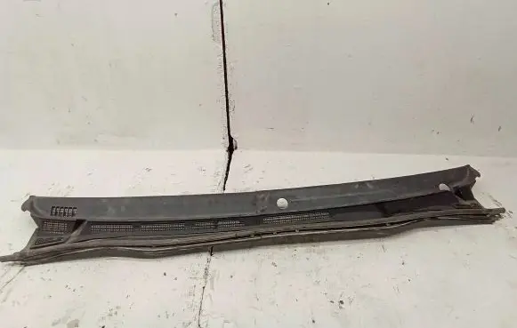 Toyota Hilux (AN10, AN20, AN30) Wiper trim 557810K040 557820K040