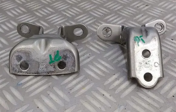 KIA Carens III Rear door upper hinge 