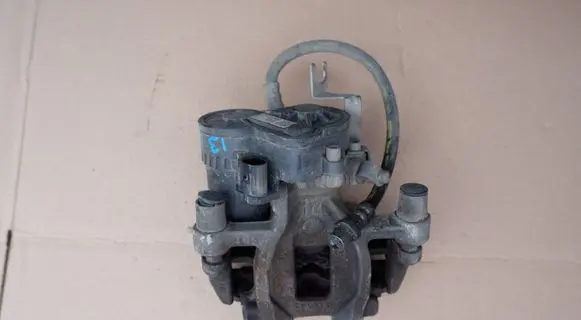 BMW i3 Rear brake caliper 6883019