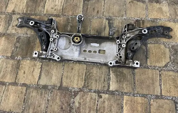 Volkswagen PASSAT B7 Front subframe 3C0199369H