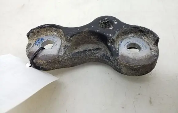Mercedes-Benz S W221 Rear differential/diff mount bracket A2213511318