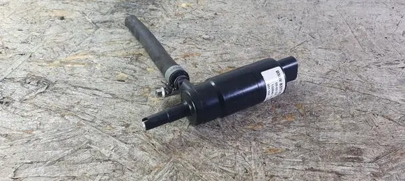 BMW X5 E53 Headlight washer pump 837743001 13264010