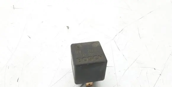 Mercedes-Benz Vito Viano W638 Other relay 0332209156