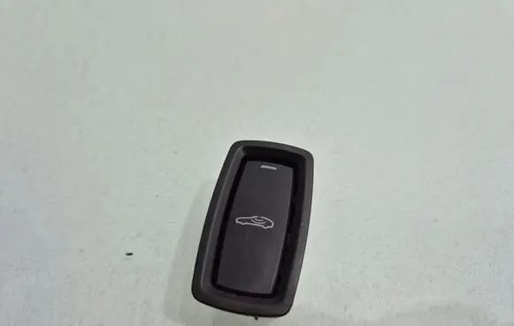 Porsche Macan (95B) Alarm switch 7PP962109D