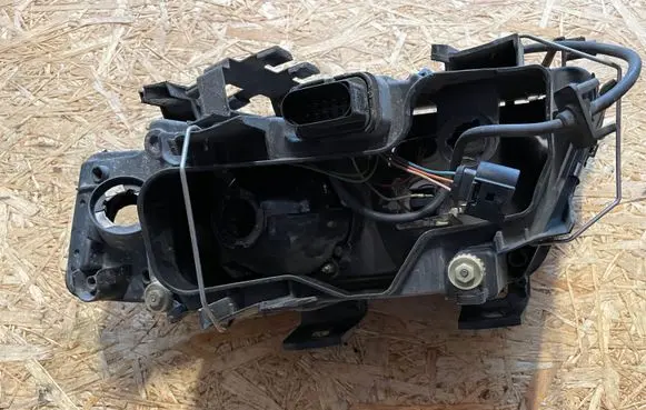 Audi A6 S6 C5 4B Headlight/headlamp 279402