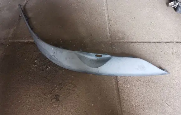Volvo S80 Front bumper splitter molding 09151826