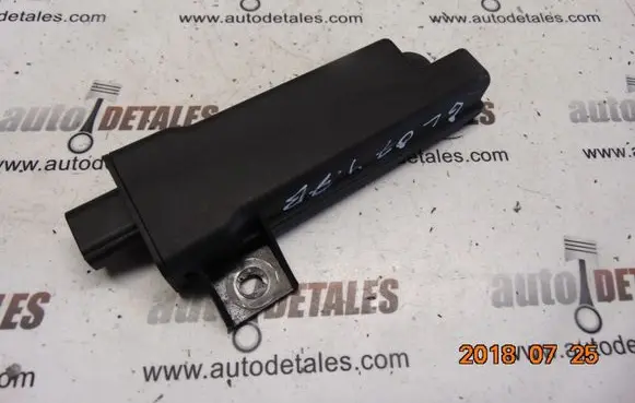 Mercedes-Benz GL X164 Tire pressure control unit A0018276001