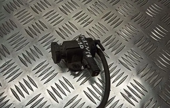 Peugeot Partner Valve vacuum 9635704380